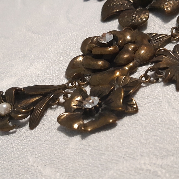 VTG,Bronze Floral 3D Necklace, With Rhinestones, - Picture 2 of 10